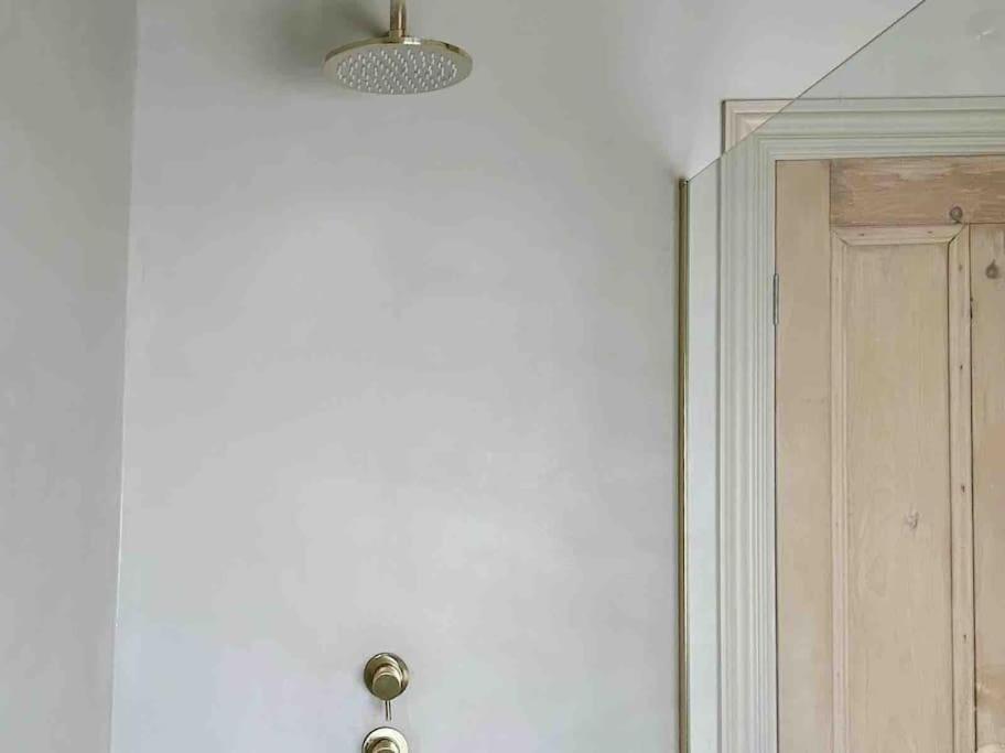 Luxury City Centre Townhouse - Sleeps 6 Chester Exterior foto