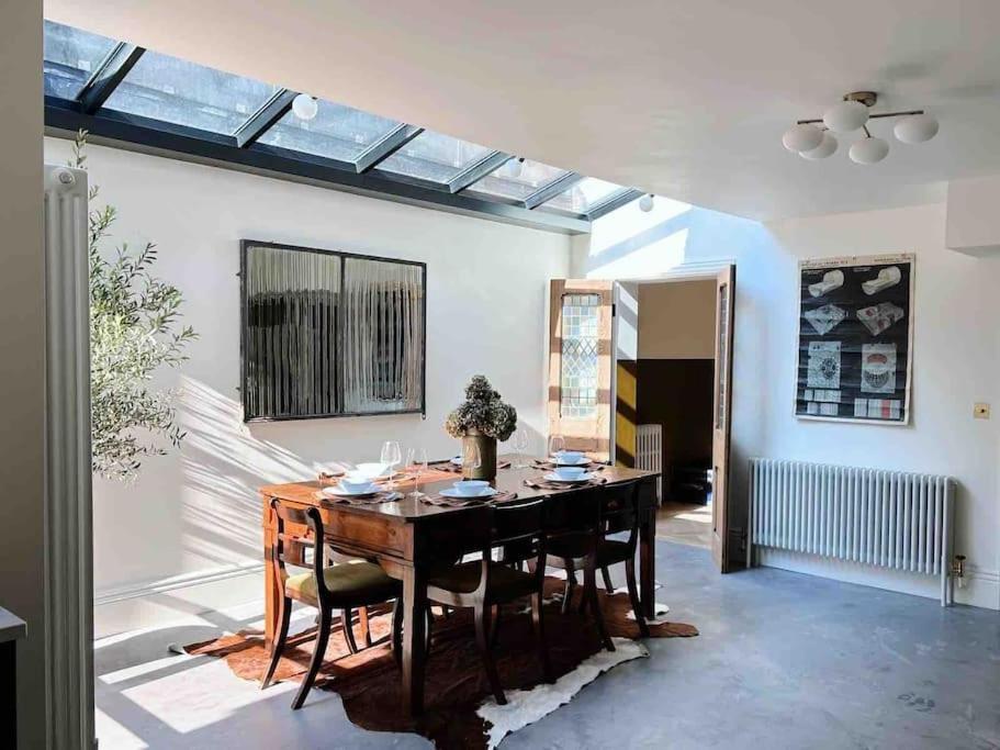 Luxury City Centre Townhouse - Sleeps 6 Chester Exterior foto
